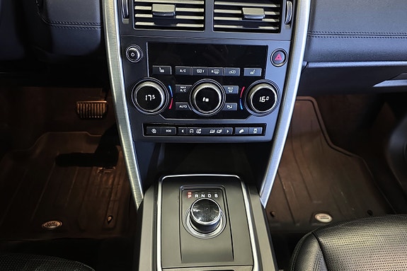Land Rover Discovery Sport 21 of 23