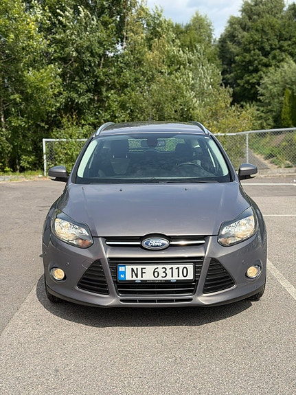 Ford Focus 2 of 5
