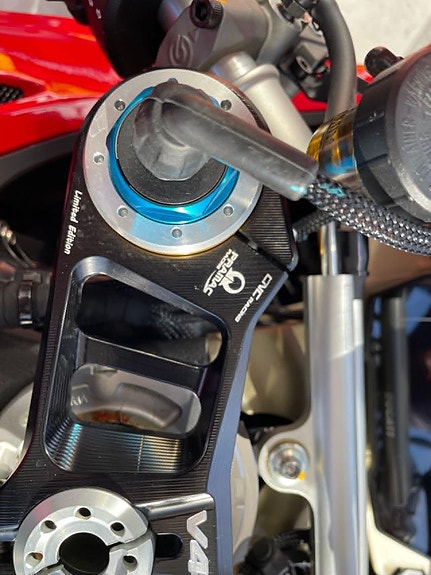 Ducati Panigale V4S 11 of 16