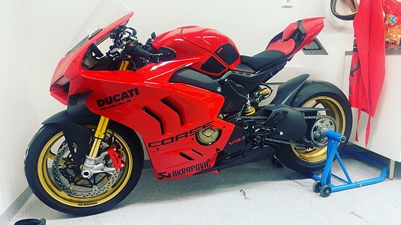 Ducati Panigale V4S 16 of 16