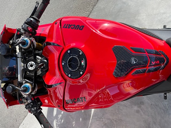 Ducati Panigale V4S 5 of 16