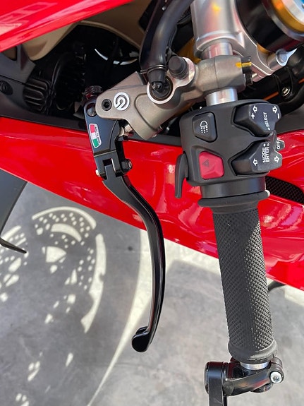 Ducati Panigale V4S 9 of 16