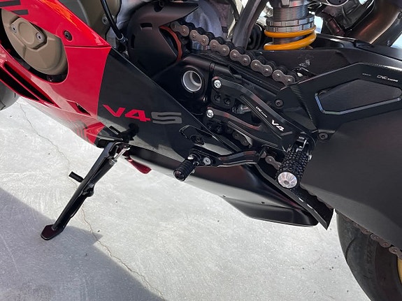 Ducati Panigale V4S 3 of 16