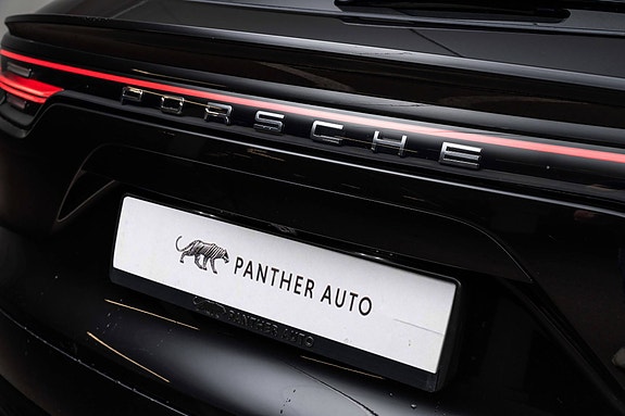 Porsche Cayenne 19 of 30