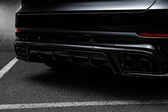 Porsche Cayenne 18 of 30