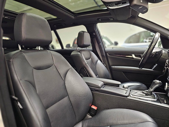 Mercedes-Benz C250 d 14 of 30