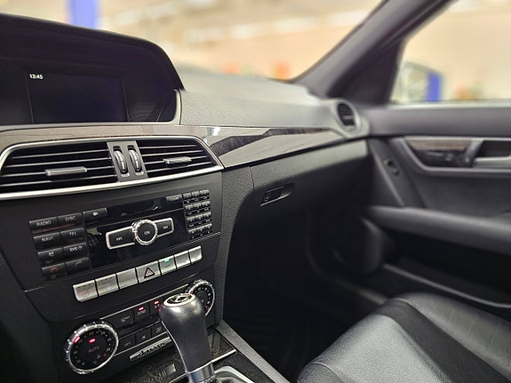 Mercedes-Benz C250 d 24 of 30
