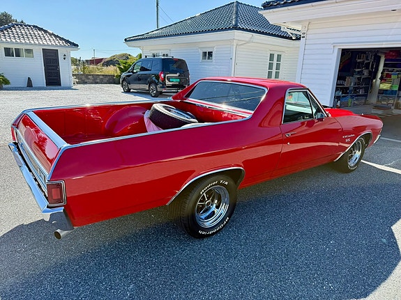 Chevrolet El Camino 3 of 16