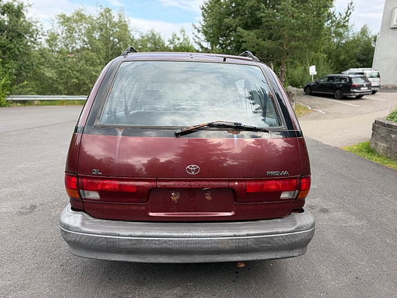 Toyota Previa 4 of 5