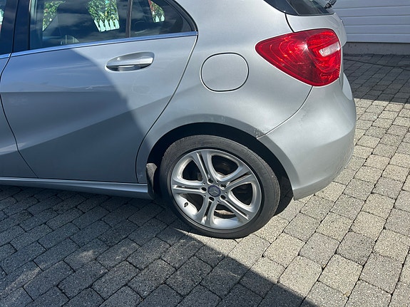 Mercedes-Benz A180 13 of 20
