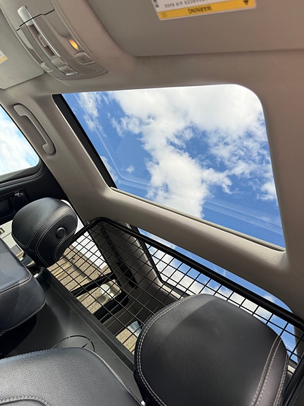 Mercedes-Benz GL350 18 of 24