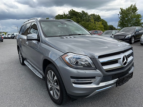 Mercedes-Benz GL350 4 of 24
