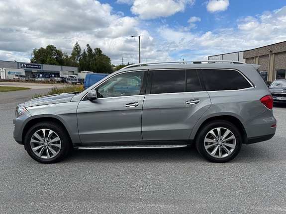 Mercedes-Benz GL350 10 of 24
