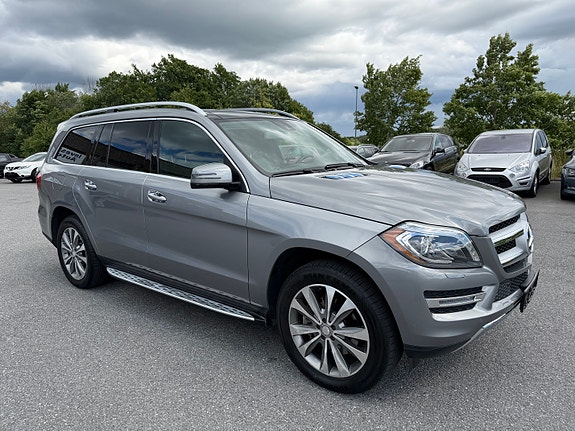 Mercedes-Benz GL350 5 of 24