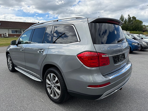 Mercedes-Benz GL350 9 of 24