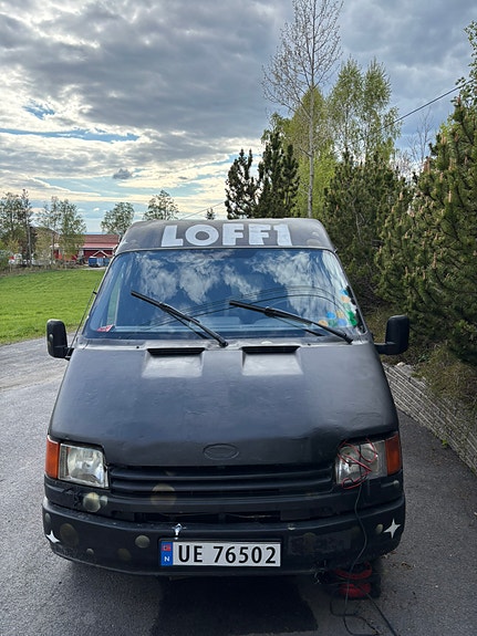 Ford Transit 2 of 12
