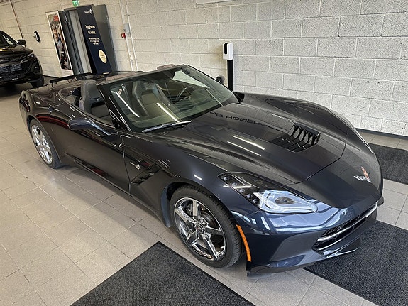 Chevrolet Corvette 13 of 21