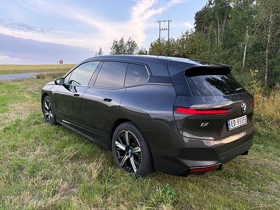 BMW iX 5 of 20