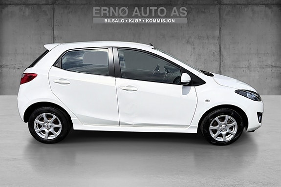 Mazda 2 2 of 5