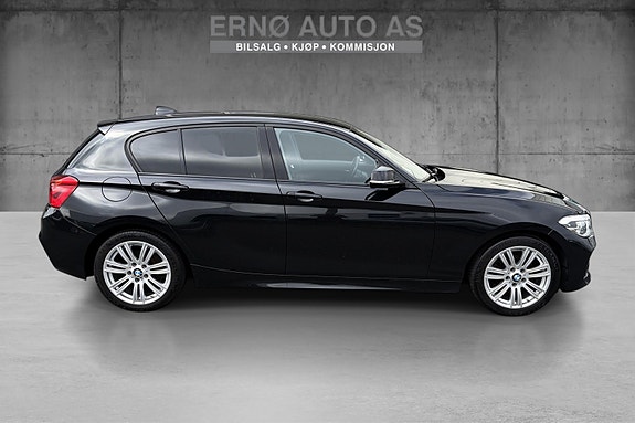 BMW 118i 2 of 5