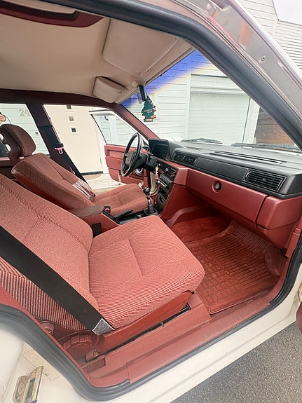 Volvo 740 9 of 11