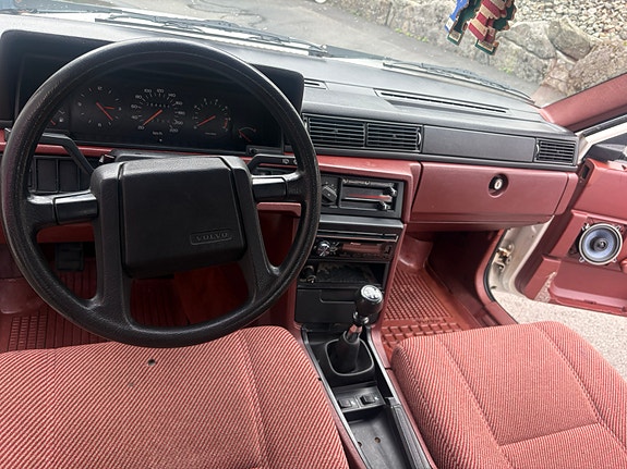 Volvo 740 5 of 11