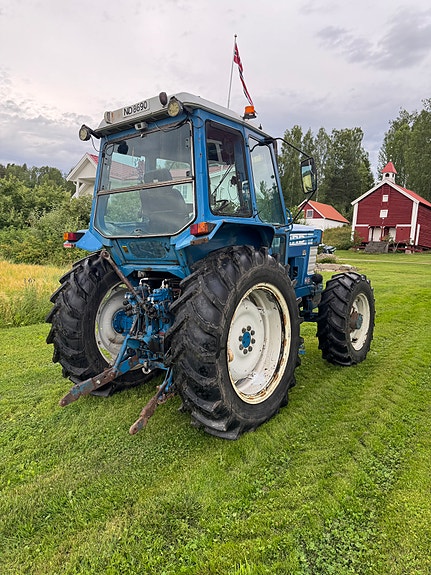 Ford 7710 3 of 5