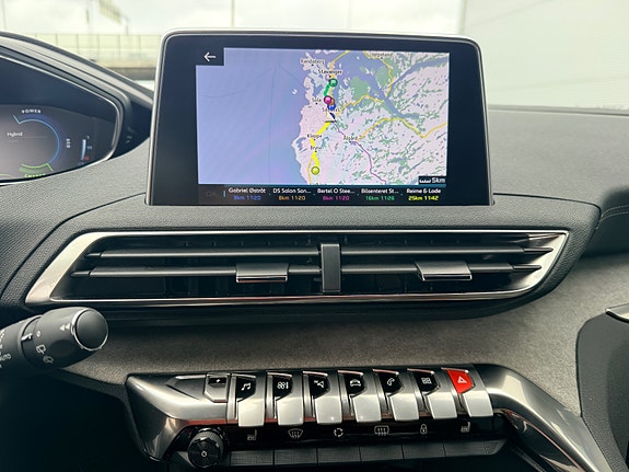 Peugeot 3008 21 of 27