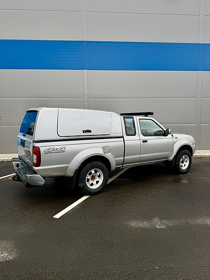 Nissan King Cab 3 of 5
