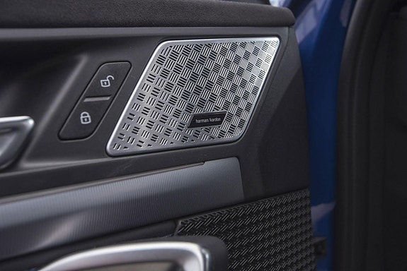 BMW iX2 15 of 30