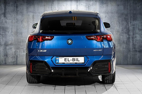 BMW iX2 6 of 30