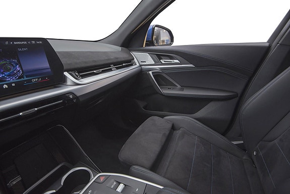 BMW iX2 13 of 30