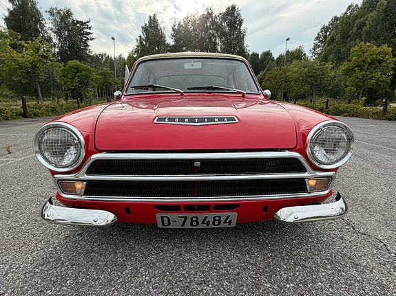 Ford Cortina 22 of 30