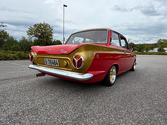 Ford Cortina 6 of 30