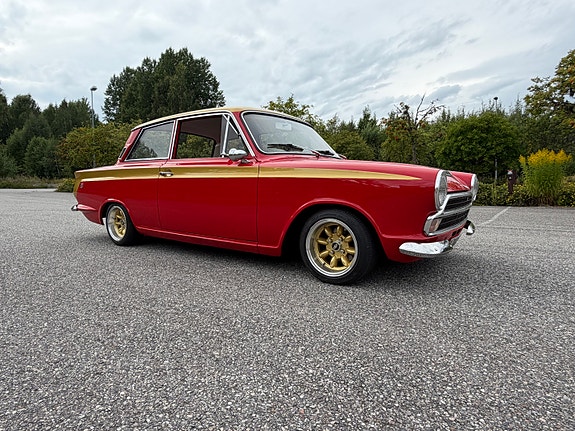 Ford Cortina 3 of 30