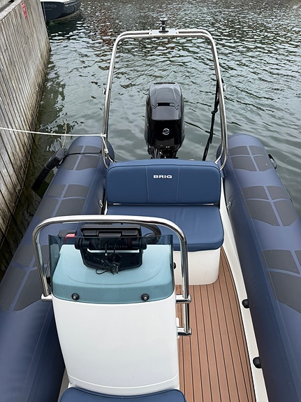 Strøken Brig Falcon 500 med Mercury 50 hk motor til salgs - Kun gått 11 timer! 2 of 5