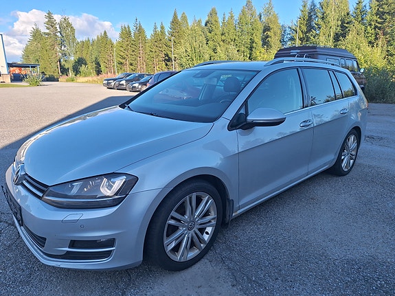 Volkswagen Golf VII 4 of 5