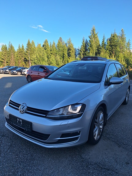 Volkswagen Golf VII 2 of 5