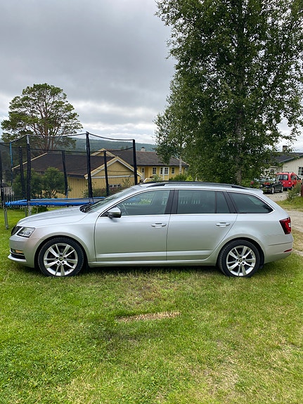 Skoda Octavia 4 of 5