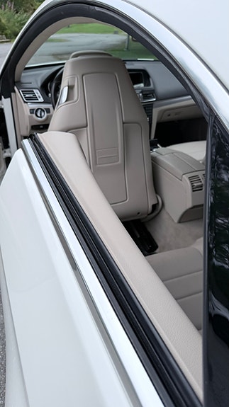 Mercedes-Benz E220 13 of 30