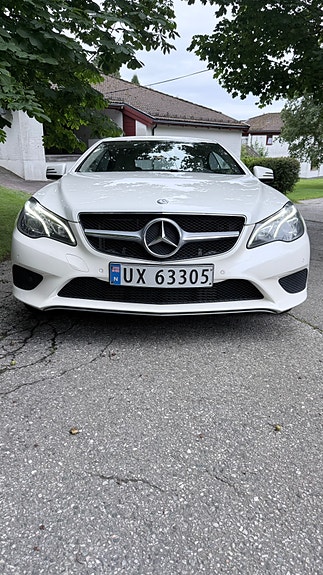 Mercedes-Benz E220 3 of 30