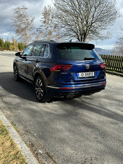 Volkswagen Tiguan 4 of 5