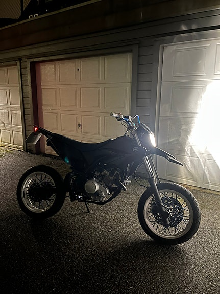 Yamaha WR 125 X 2 of 5