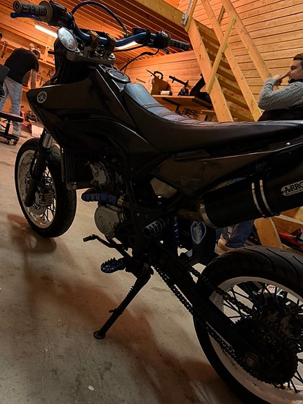 Yamaha WR 125 X 4 of 5