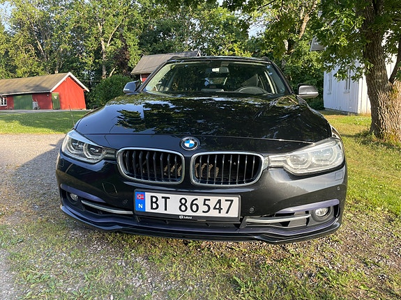BMW 318i 4 of 30