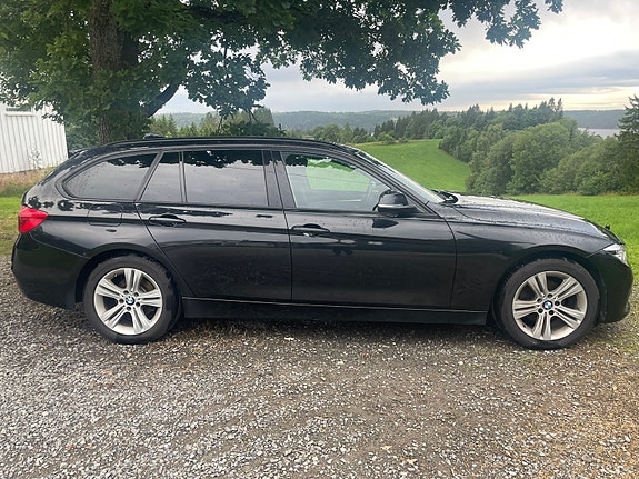 BMW 318i 7 of 30