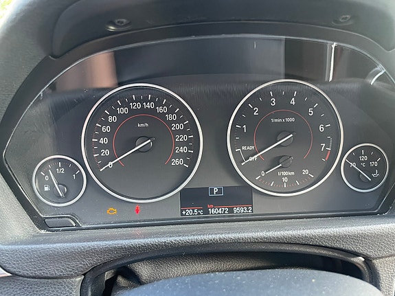 BMW 318i 25 of 30