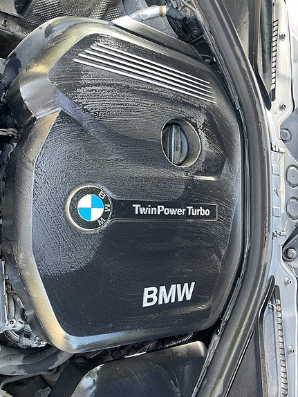 BMW 318i 30 of 30