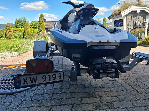 Sea Doo vannscooter triup , artig leke, med henger 3 of 17