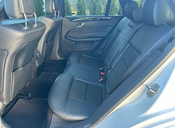 Mercedes-Benz E220 17 of 28